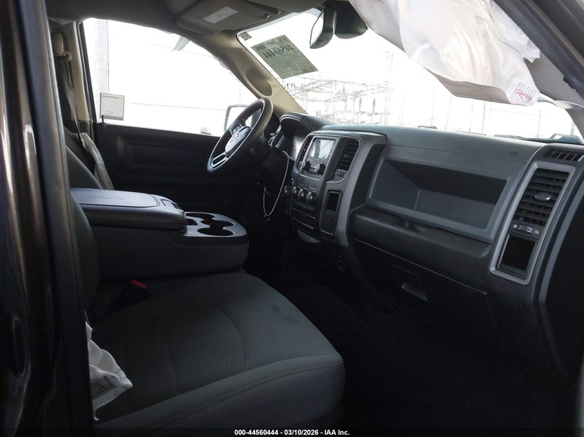 2019 Ram 1500 Classic Express 4X2 5'7 Box