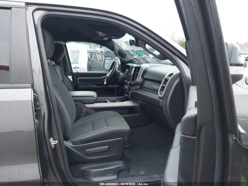 2022 Ram 1500 Big Horn 4X4 6'4 Box