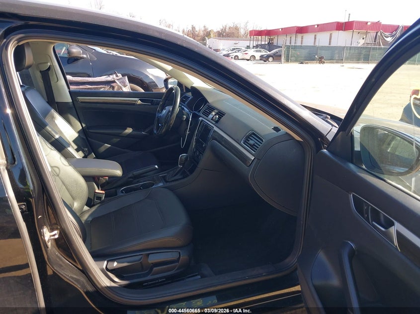 2016 Volkswagen Passat 1.8T Se