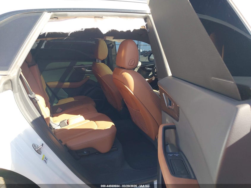 2023 Audi Q8 Premium Plus 55 Tfsi Quattro Tiptronic VIN: WA1EVBF18PD016818 Lot: 44560684