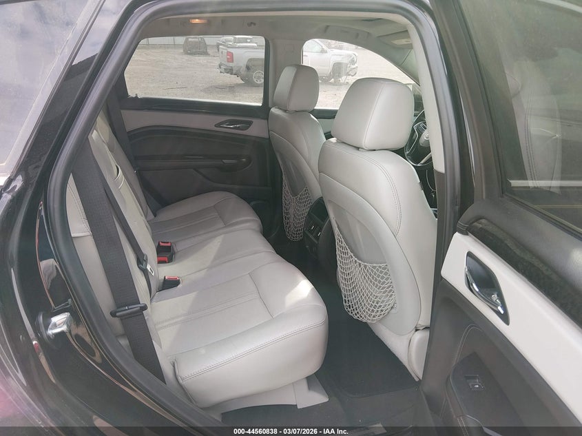 CADILLAC SRX 2015 VIN 3GYFNBE33FS633596