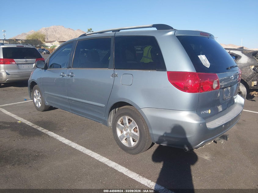 2007 Toyota Sienna Le