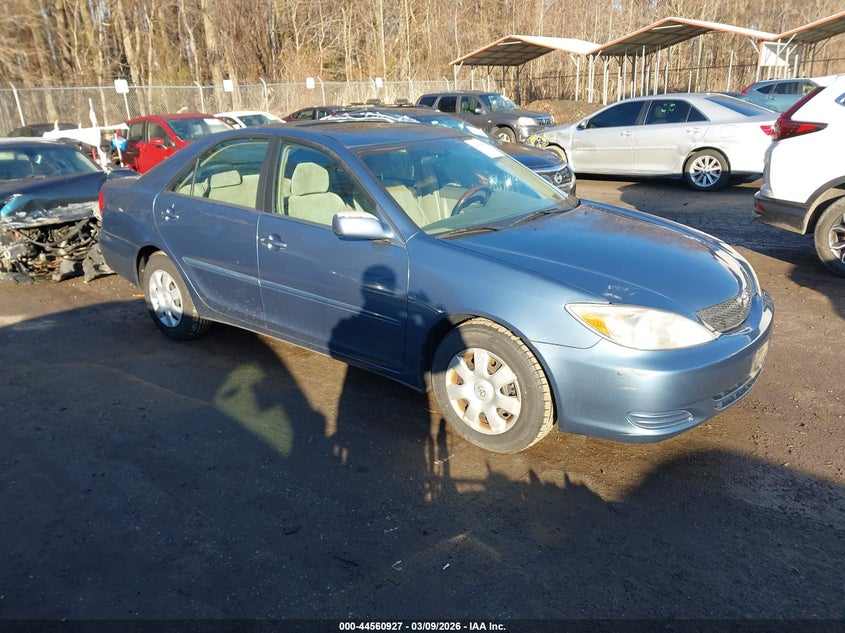 2004 Toyota Camry Le