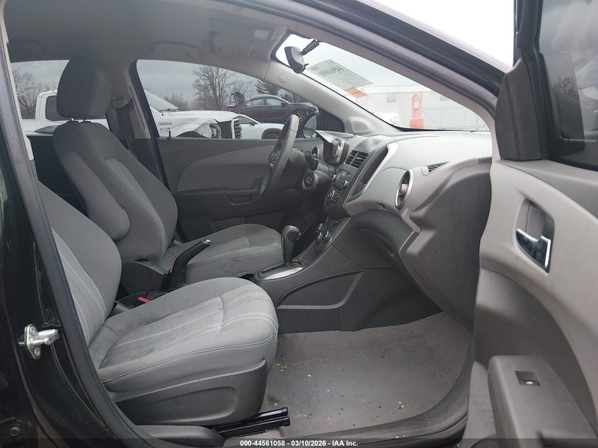 2015 Chevrolet Sonic Lt Auto