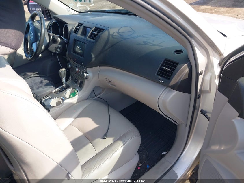 2011 Toyota Highlander Se V6