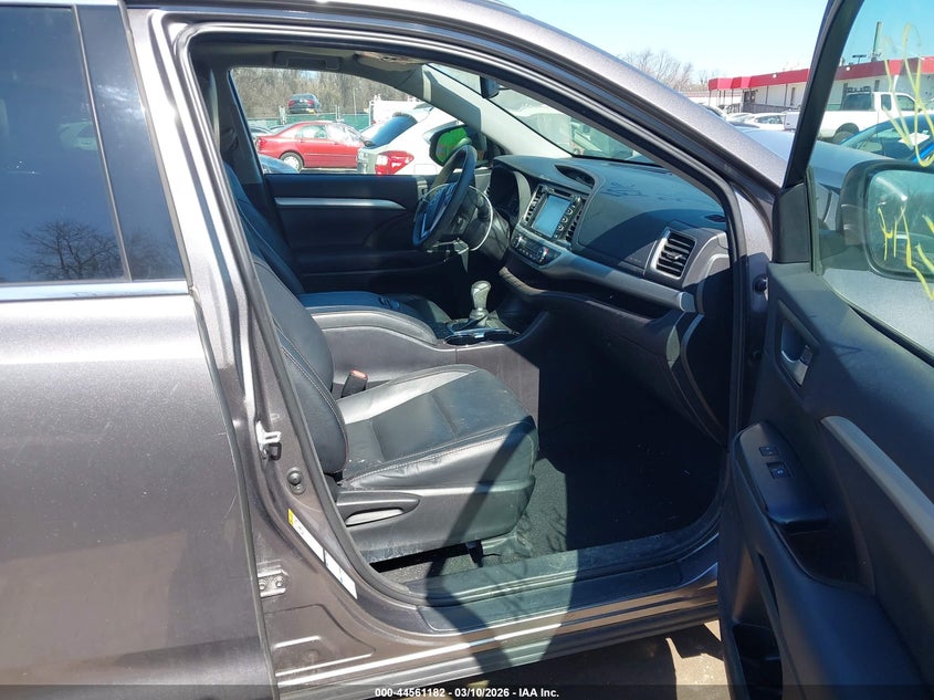 2016 Toyota Highlander Xle V6