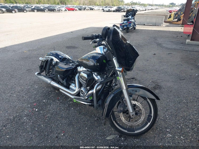 2023 Harley-Davidson Flhx