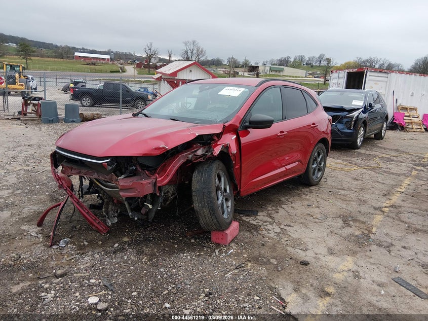 2023 Ford Escape St-Line