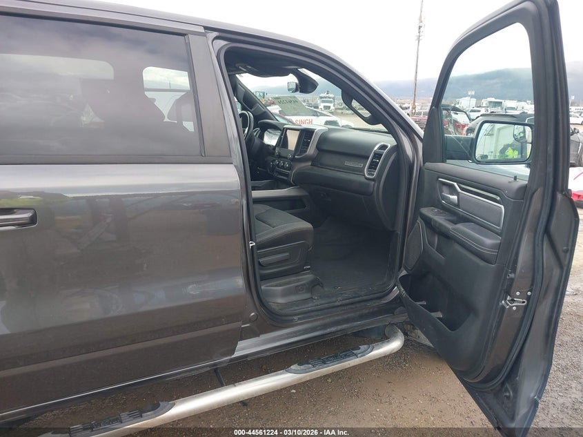 2021 RAM 1500 5.7L V-8 VVT, 395HP(VIN: 1C6SRFFT4MN774769