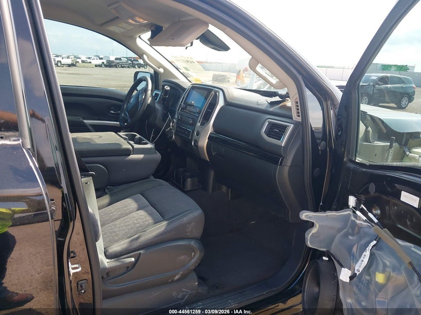 2021 Nissan Titan Sv 4X4