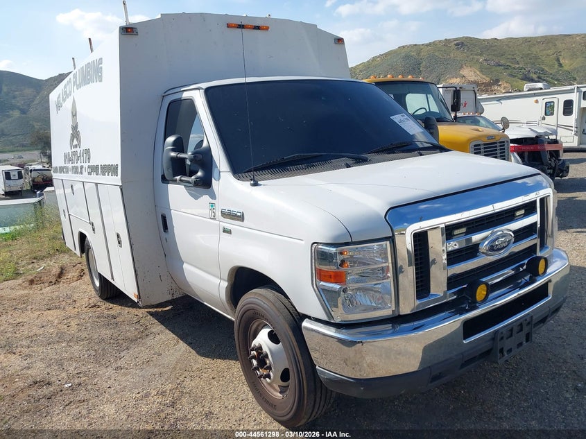 2018 Ford E-350 Cutaway