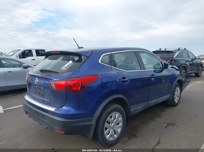 2017 Nissan Rogue Sport S