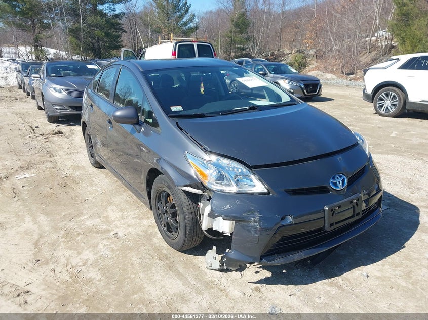 2014 Toyota Prius Three