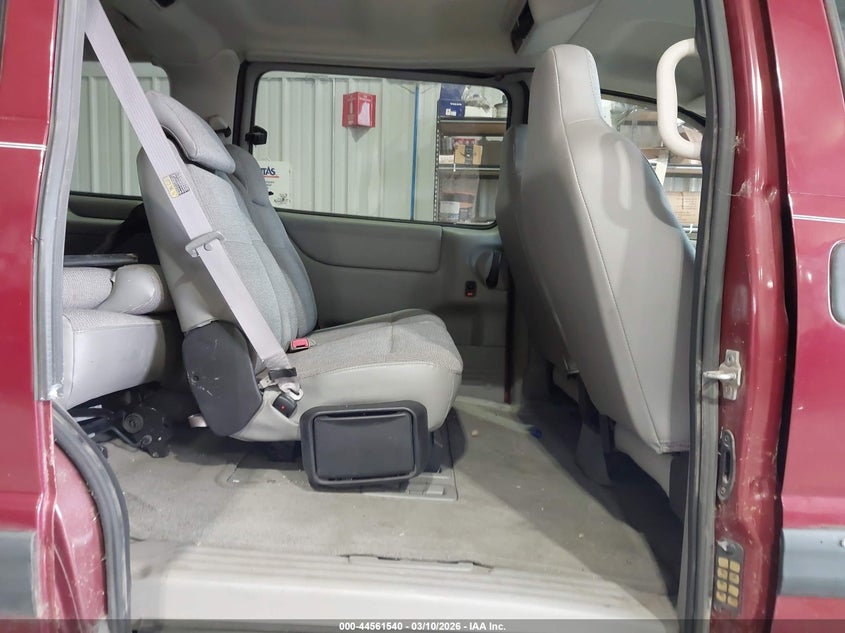 2005 CHEVROLET VENTURE auction photo 8