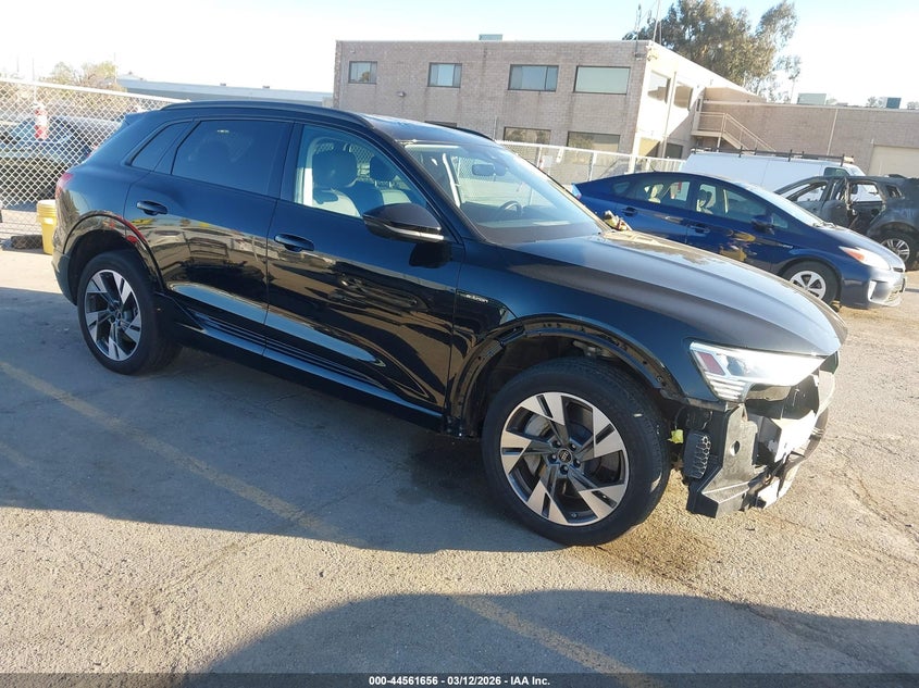 2022 Audi E-Tron Premium Quattro