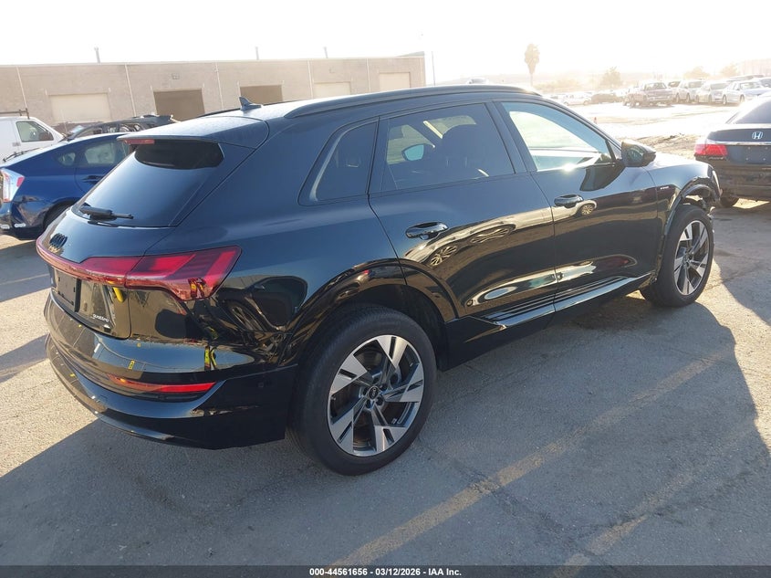 2022 Audi E-Tron Premium Quattro