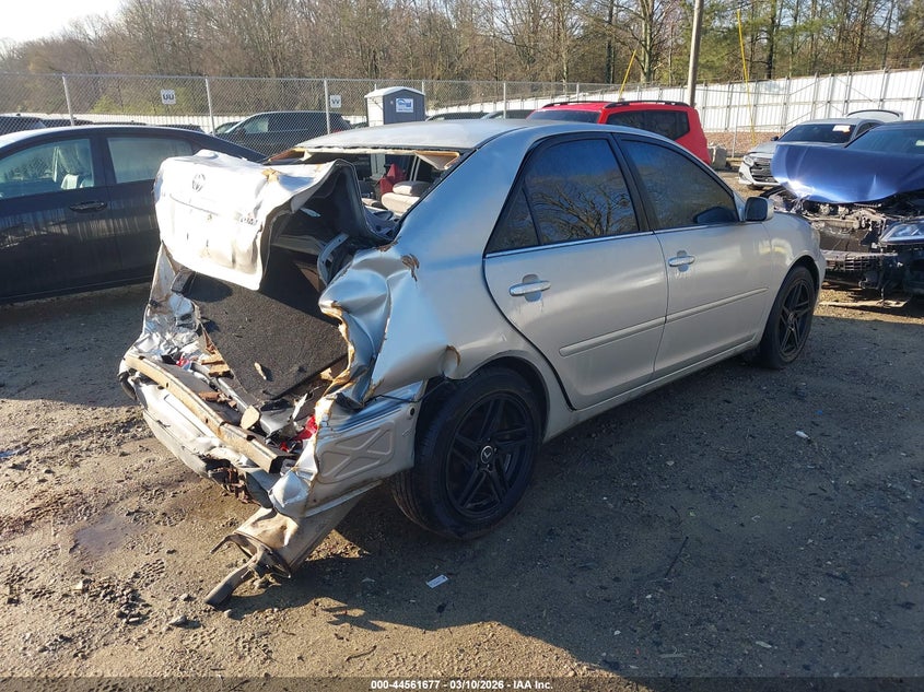 2005 Toyota Camry Le