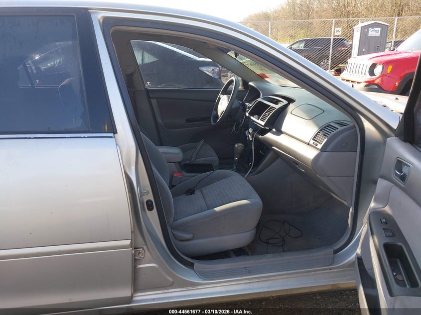 2005 Toyota Camry Le