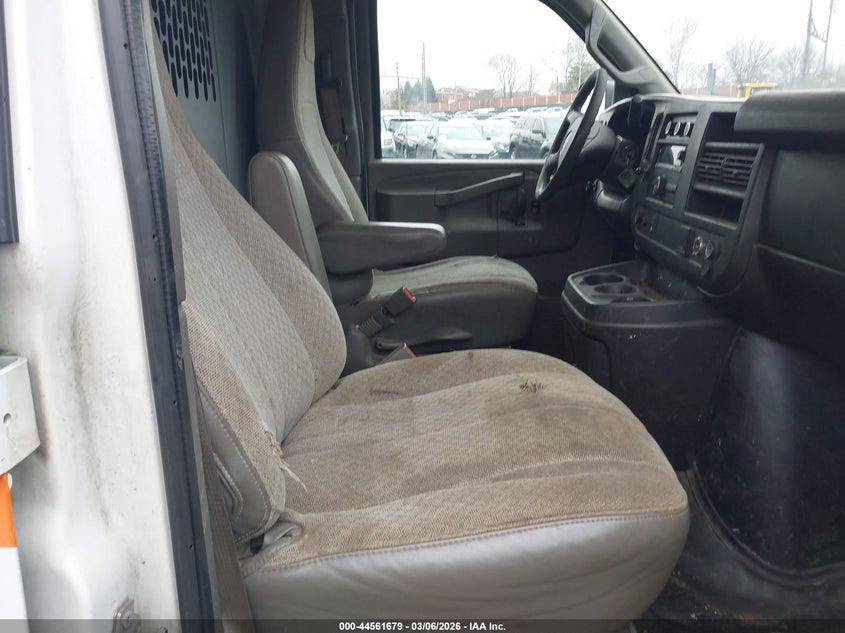 2017 GMC Savana 3500 Work Van