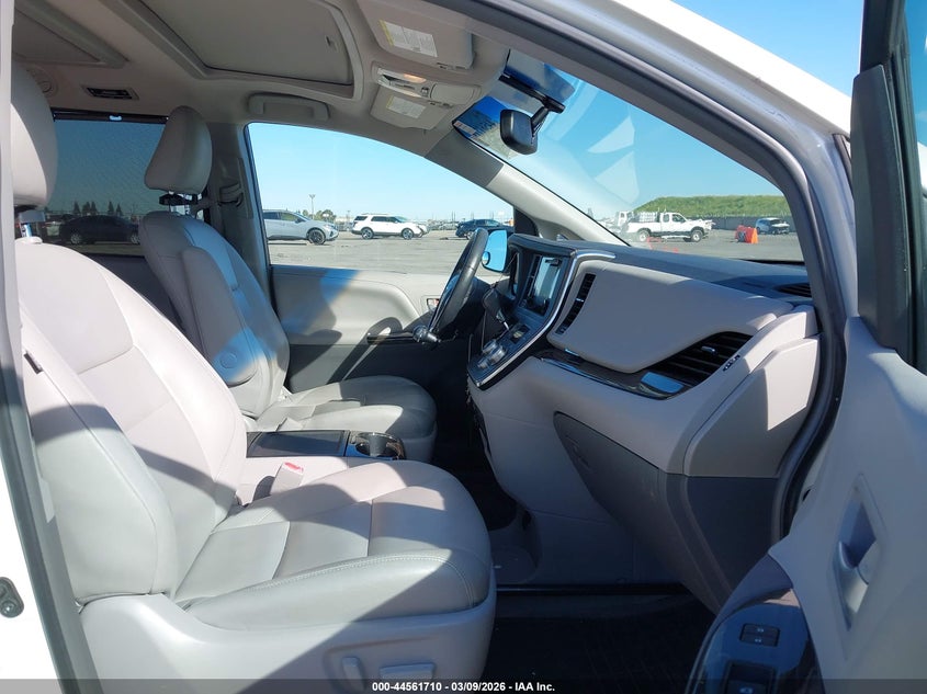 2015 Toyota Sienna Xle Premium 7 Passenger