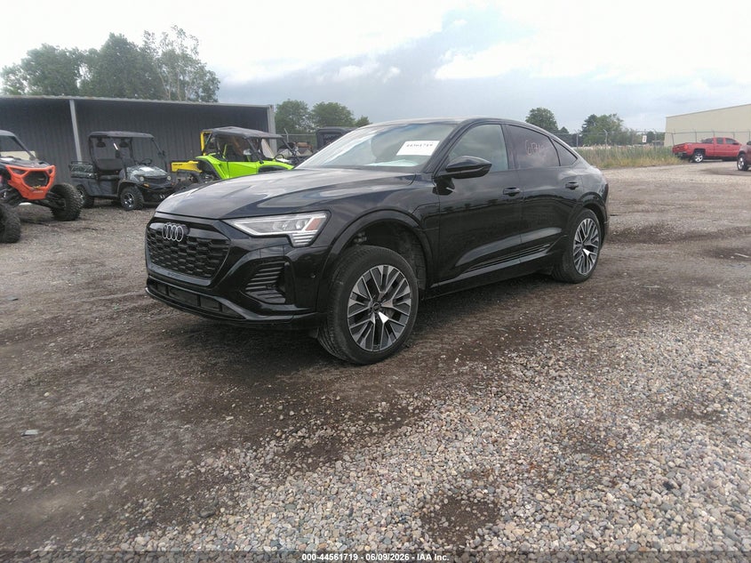 Vin: wa1caage9rb066785, lot: 45058597, audi q8 e-tron s line premium plus quattro 20242