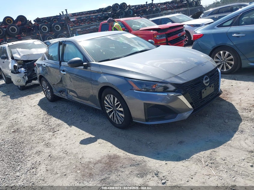 2024 Nissan Altima Sv Fwd