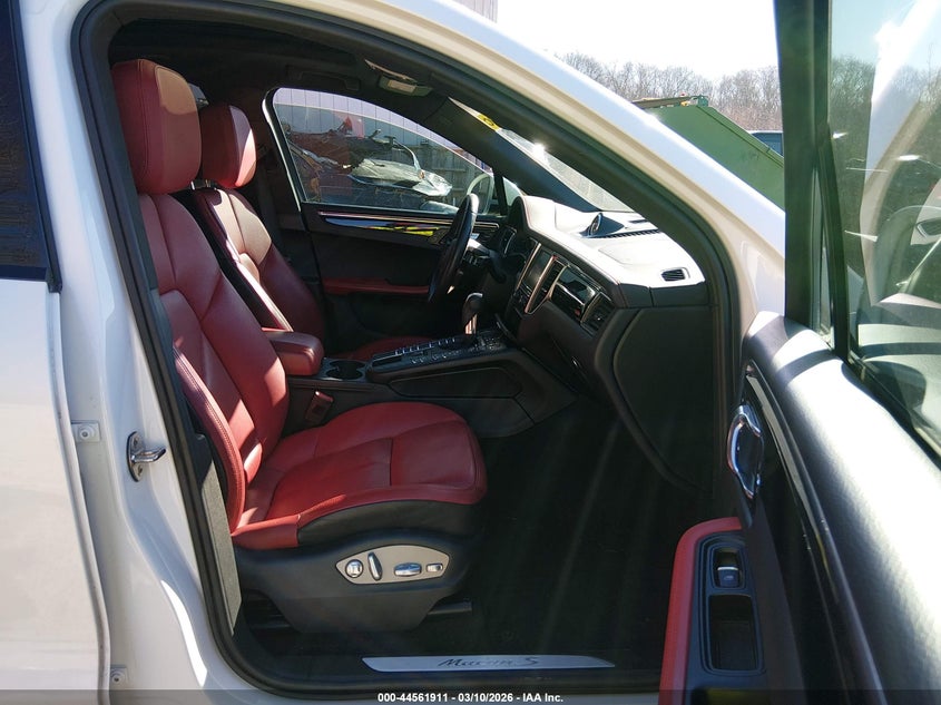 2015 Porsche Macan S