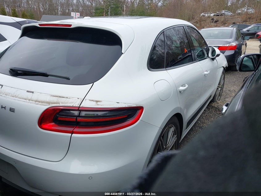 2015 Porsche Macan S