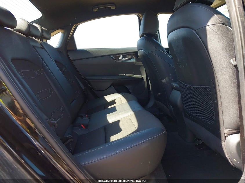 2024 KIA FORTE auction photo 8