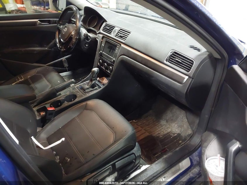 2017 Volkswagen Passat 1.8T R-Line