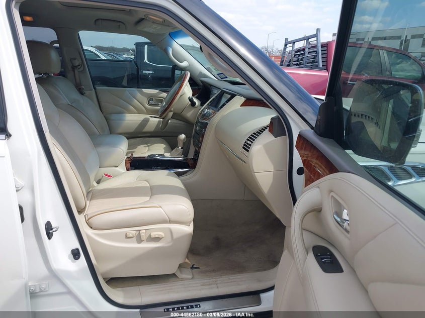 2015 INFINITI QX80 auction photo 5