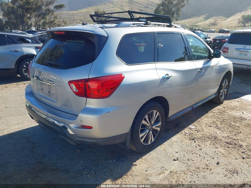 2017 Nissan Pathfinder Sv