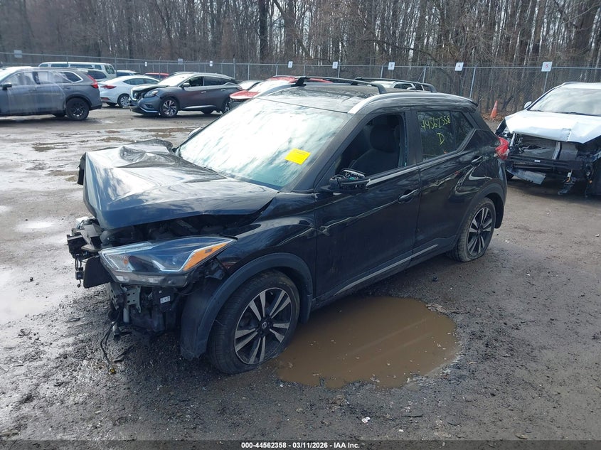 2019 Nissan Kicks Sr
