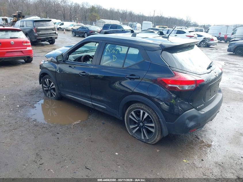 2019 Nissan Kicks Sr