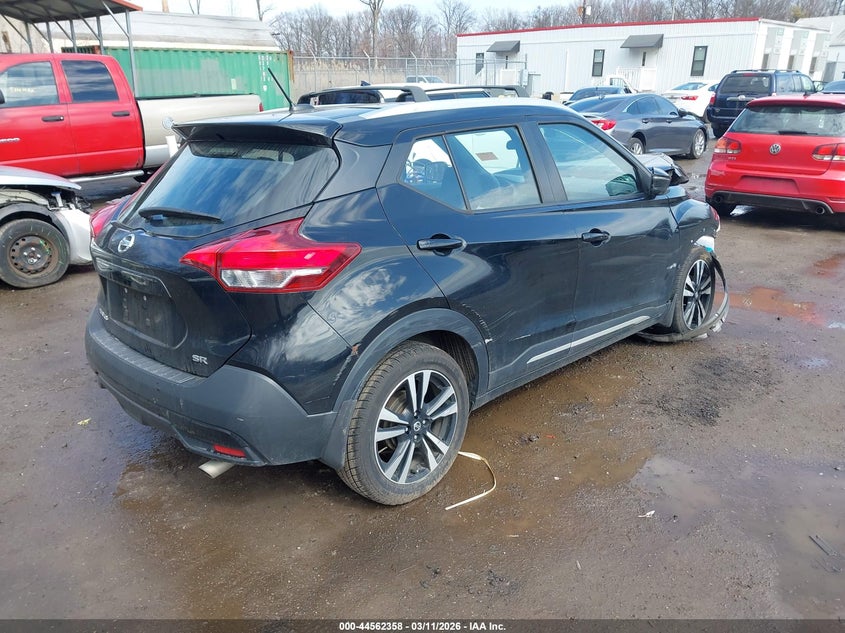 2019 Nissan Kicks Sr
