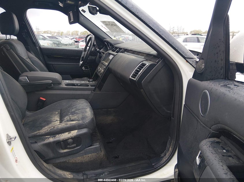 2020 Land Rover Discovery Se