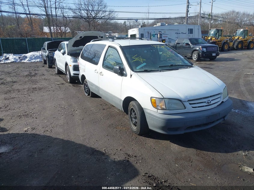2001 Toyota Sienna Ce