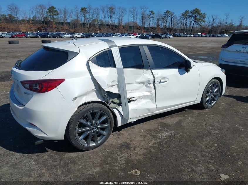 2018 Mazda Mazda3 Touring