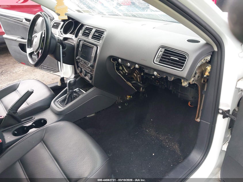 2017 Volkswagen Jetta 1.8T Sel/1.8T Sel Premium