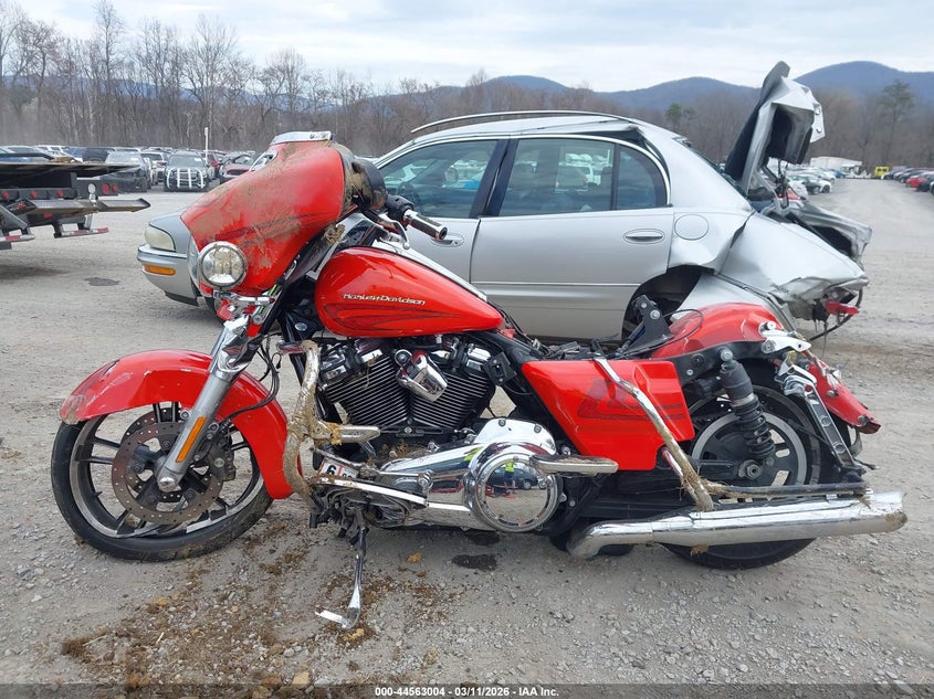 2017 Harley-Davidson Flhxs Street Glide Special VIN: 1HD1KRC17HB632001 Lot: 44563004