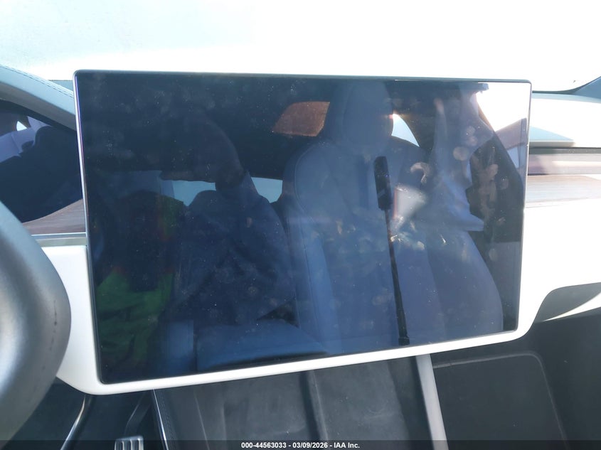 2022 Tesla Model X Dual Motor All-Wheel Drive VIN: 7SAXCAE55NF350168 Lot: 44563033