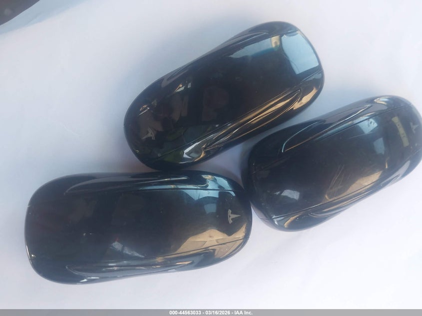 2022 Tesla Model X Dual Motor All-Wheel Drive VIN: 7SAXCAE55NF350168 Lot: 44563033