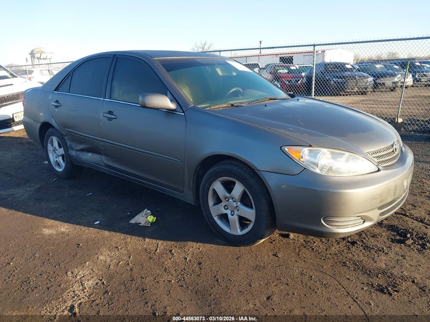 2004 Toyota Camry Le