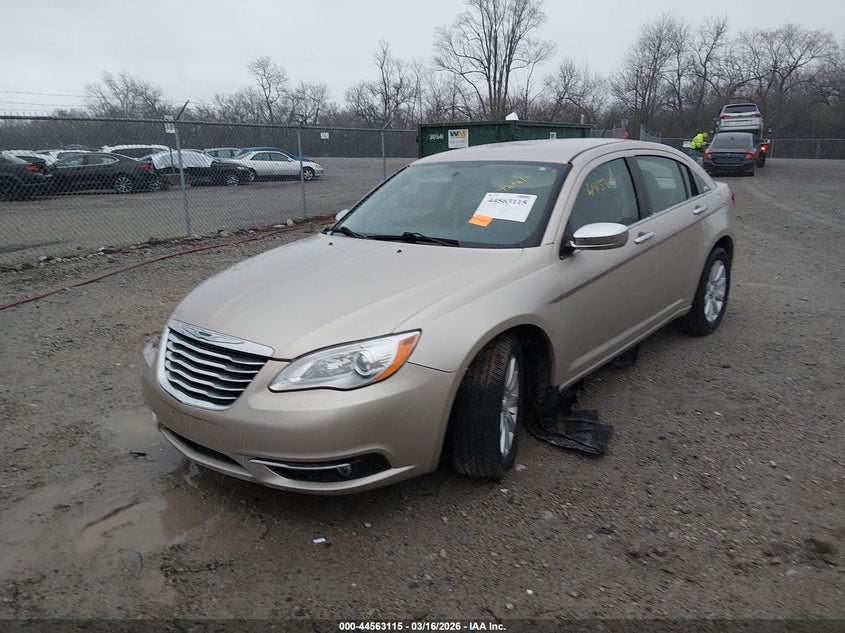 2013 Chrysler 200 Limited