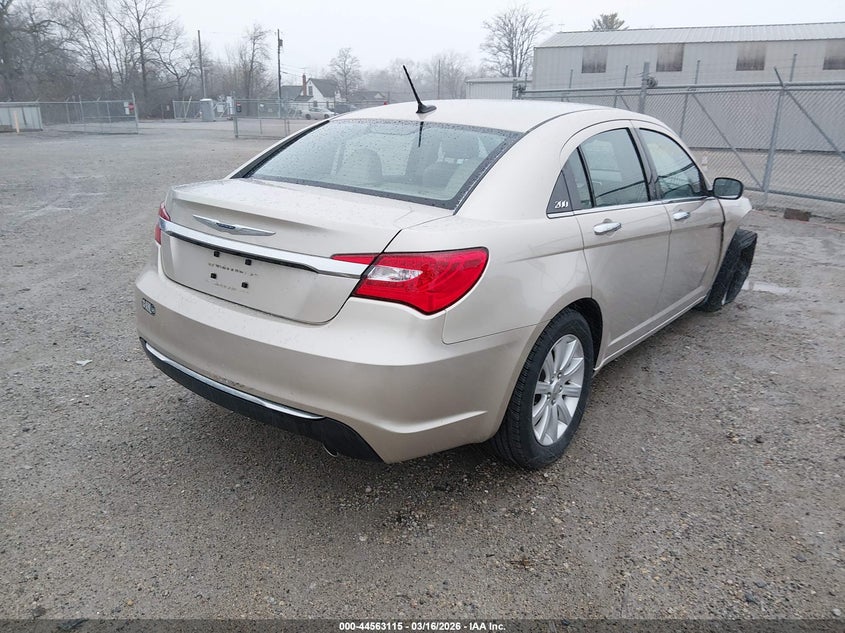 2013 Chrysler 200 Limited