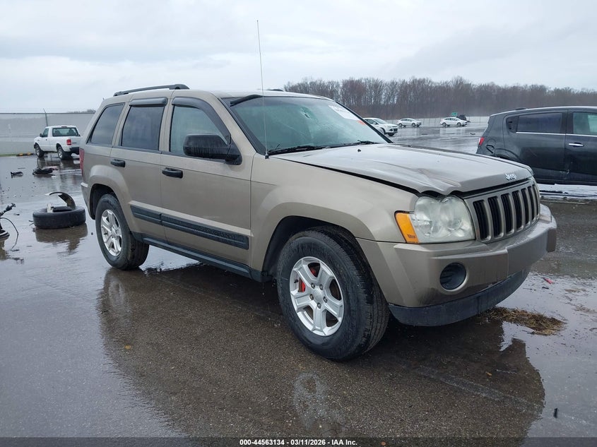 2005 Jeep Grand Cherokee Laredo