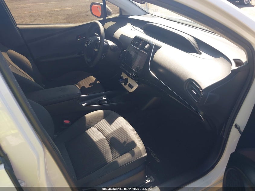 2016 Toyota Prius Two