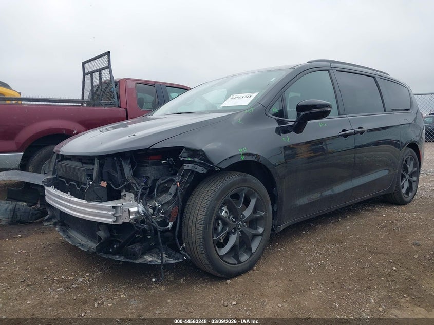 2026 Chrysler Pacifica Limited