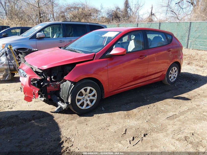 2013 Hyundai Accent Gs KMHCT5AE3DU126178 photo 1
