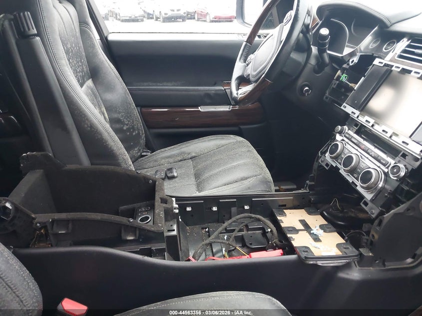 2014 Land Rover Range Rover 5.0L V8 Supercharged/5.0L V8 Supercharged Ebony Edition